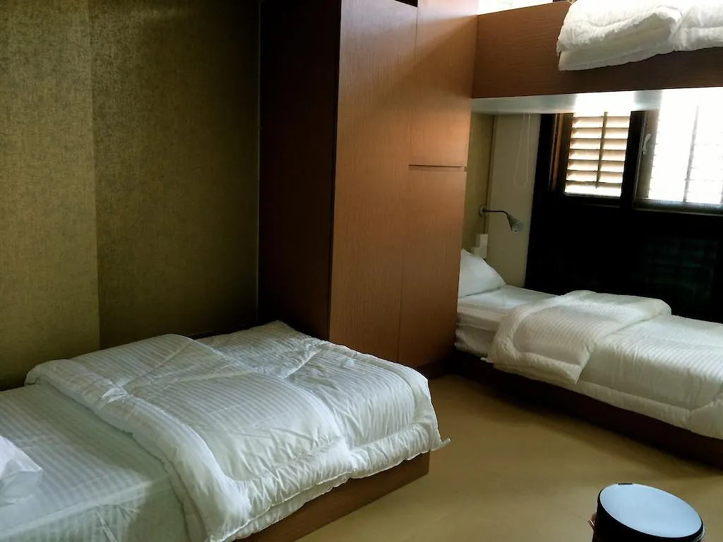 Hotell D & E Inn Pte Ltd Singapore Singapore