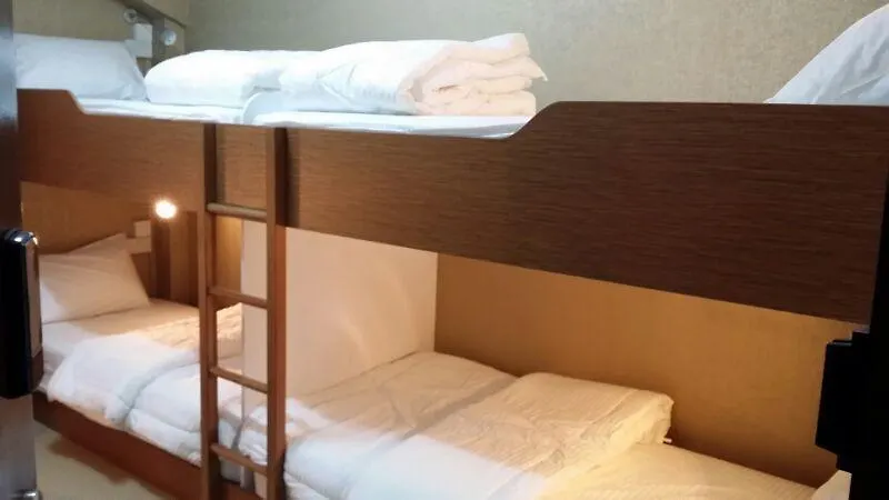 D & E Inn Pte Ltd Singapore